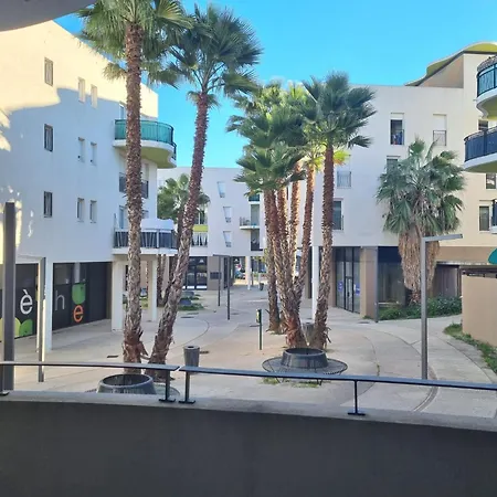 Grand Avec Garage Et Terrasse