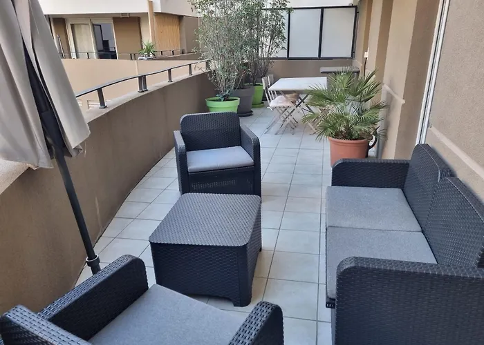 Grand Avec Garage Et Terrasse Castelnau-le-Lez
